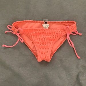 Roxy bikini bottoms preowned S